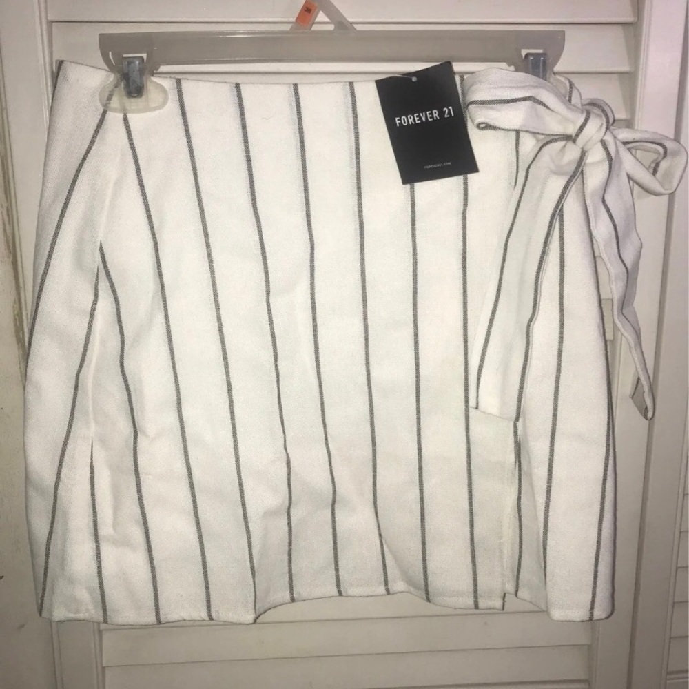 BRAND NEW Forever 21 Striped Mock Wrap Skirt